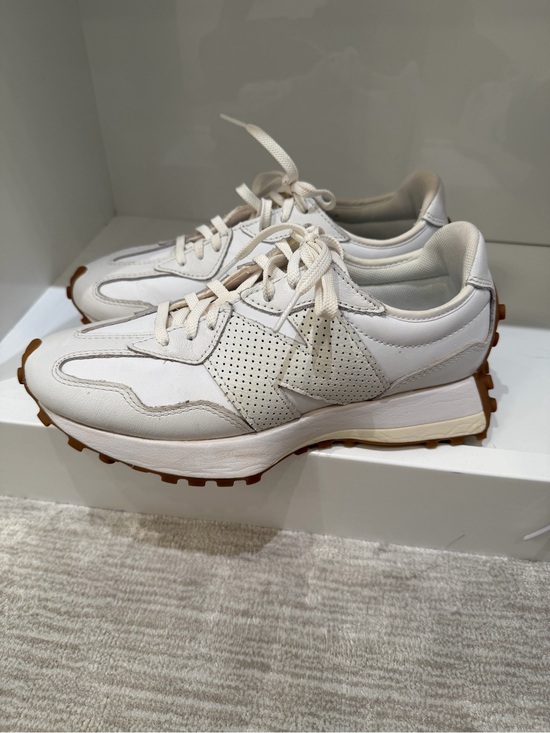 New Balance Shoes - New balance 327 Women's all leather white sneaker. Like new!